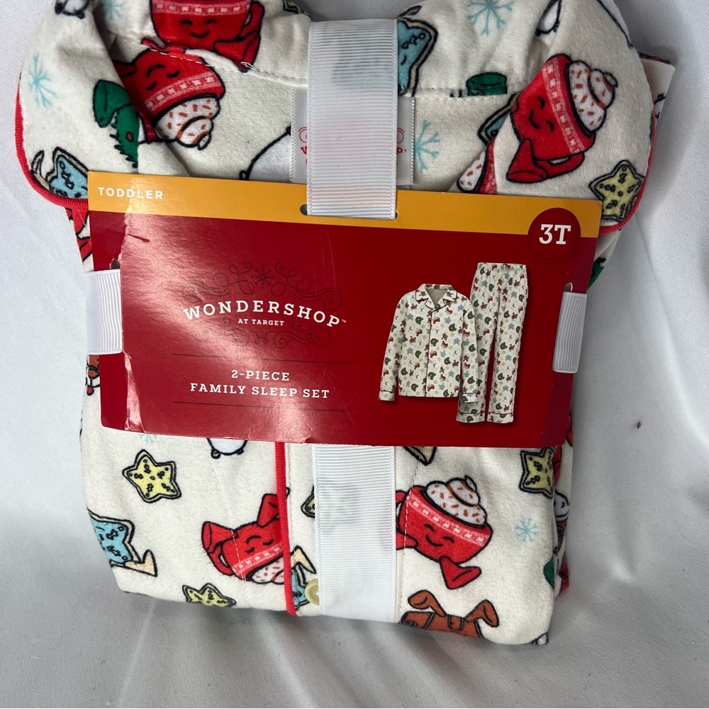 Wondershop Toddler 2 piece family sleep set holiday treats print Matching PJs 3T